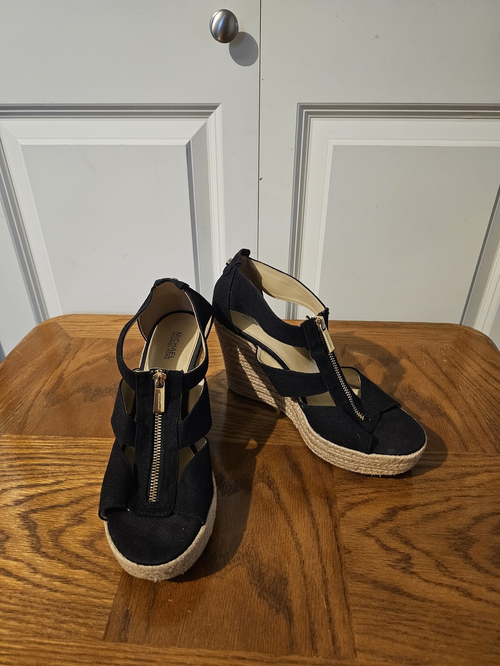 Michael Kors Black Wedge Espadrille Sandals with Front Zip Sz 9